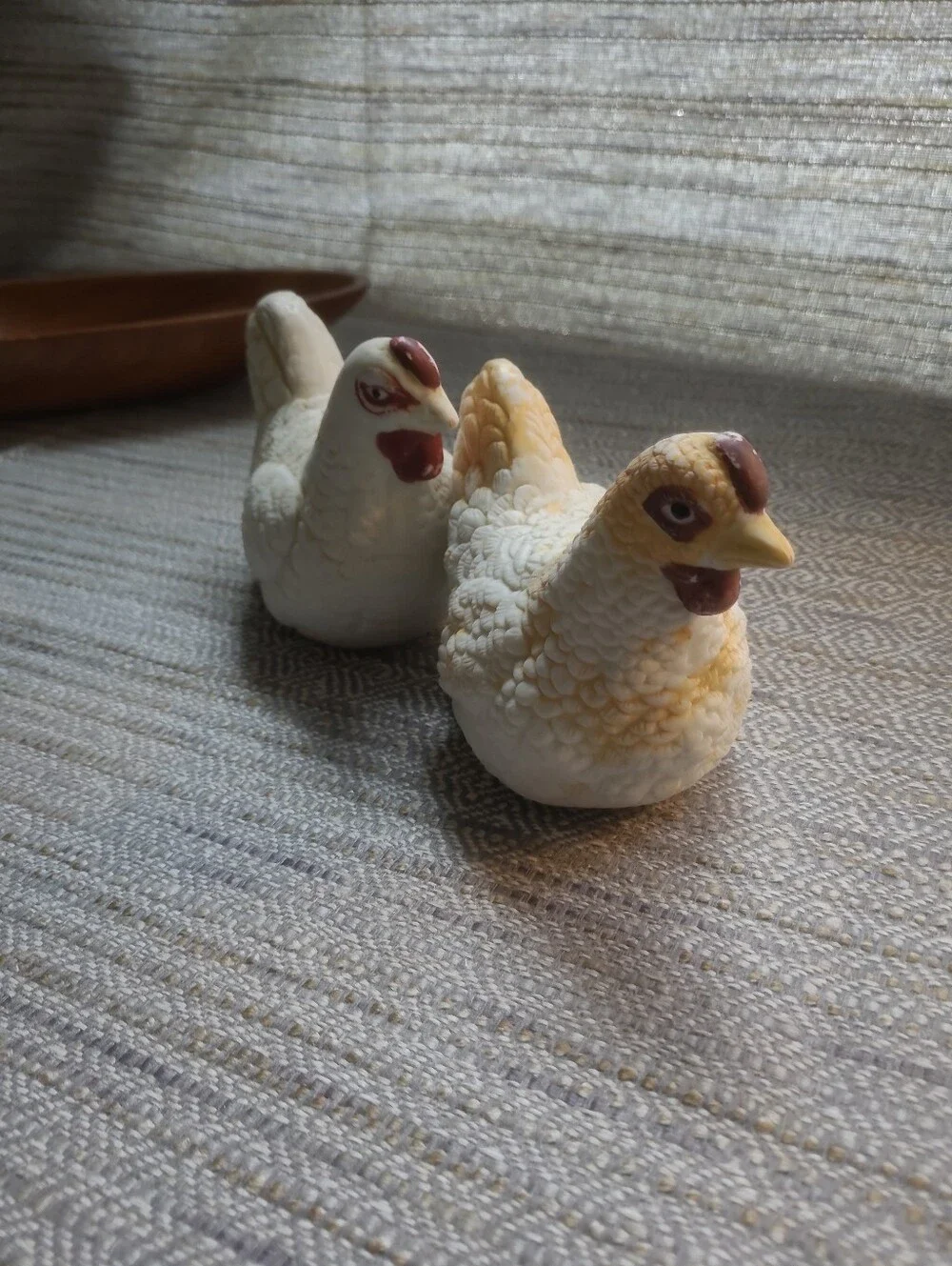 Ceramic Nesting Hen & Chicken Figurines - Set of 2 Country Farmhouse Decor VTG